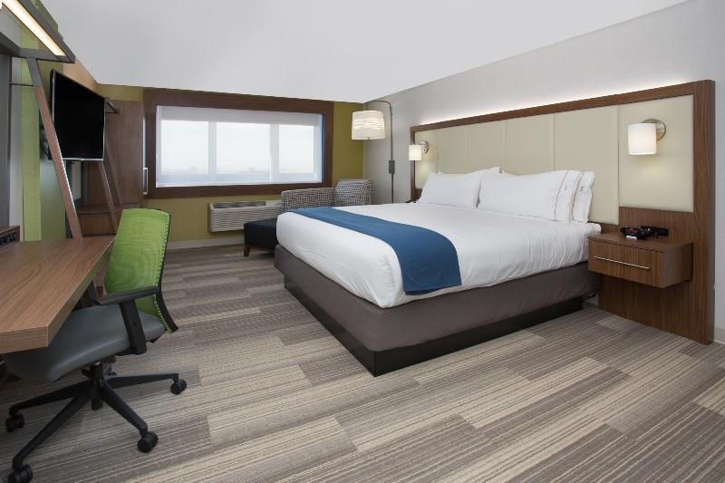 Express & By Ihg Hotel 2*
